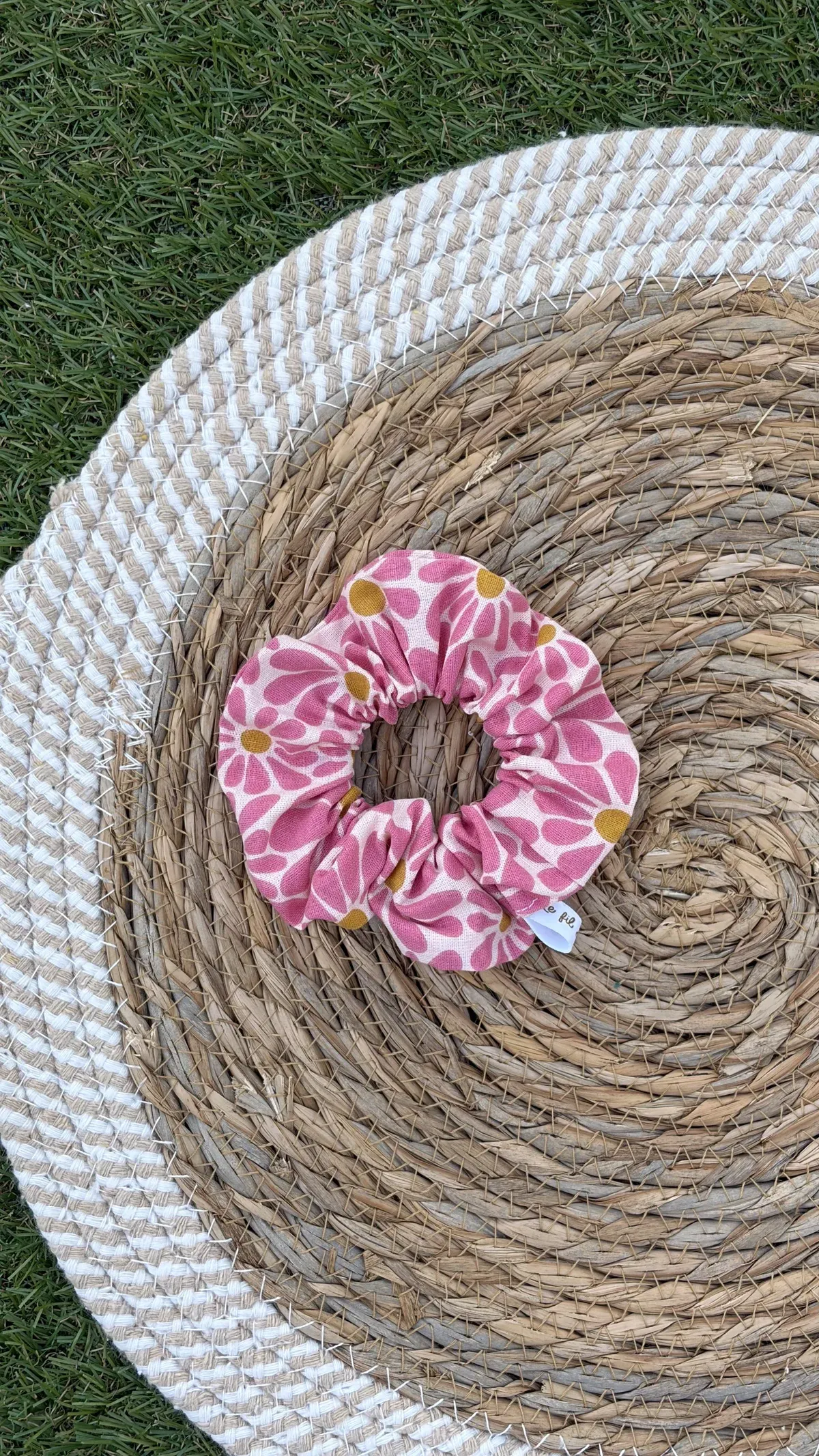Chouchou fleurs fleurs roses, cousu main en France par Le fil de Jade