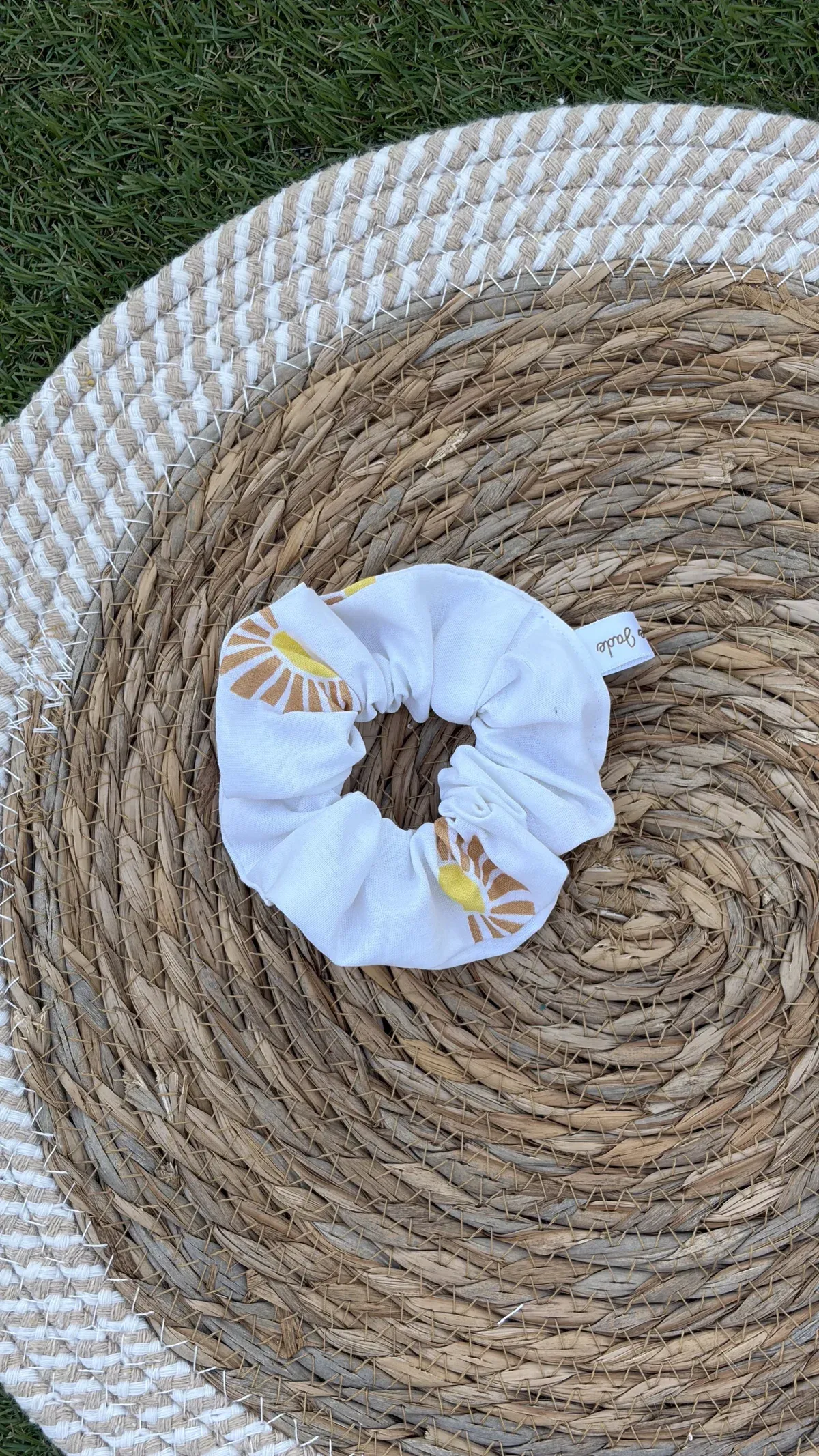 Chouchou autres motifs soleil, cousu main en France par Le fil de Jade