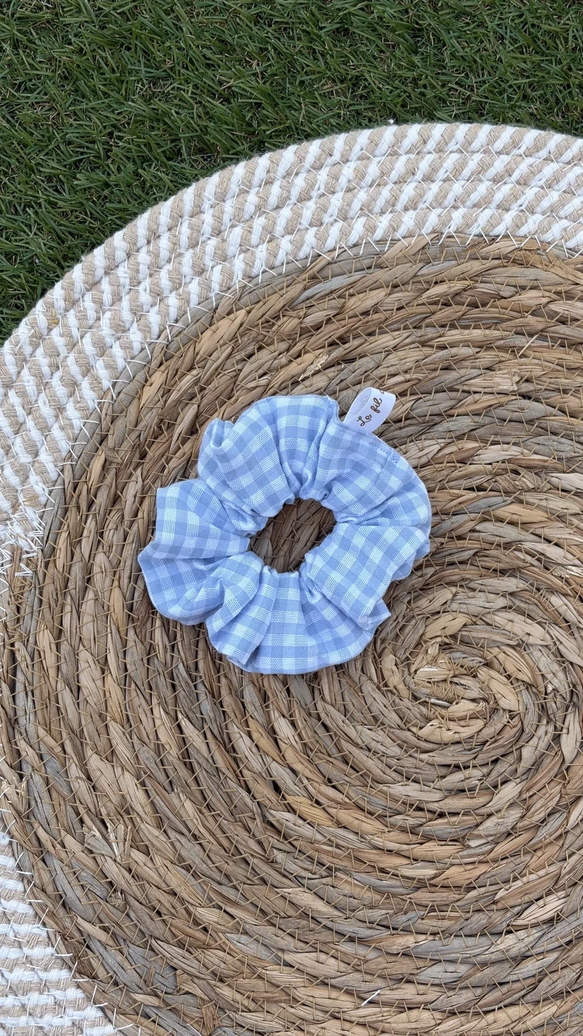 Chouchou vichy vichy bleu clair, cousu main en France par Le fil de Jade