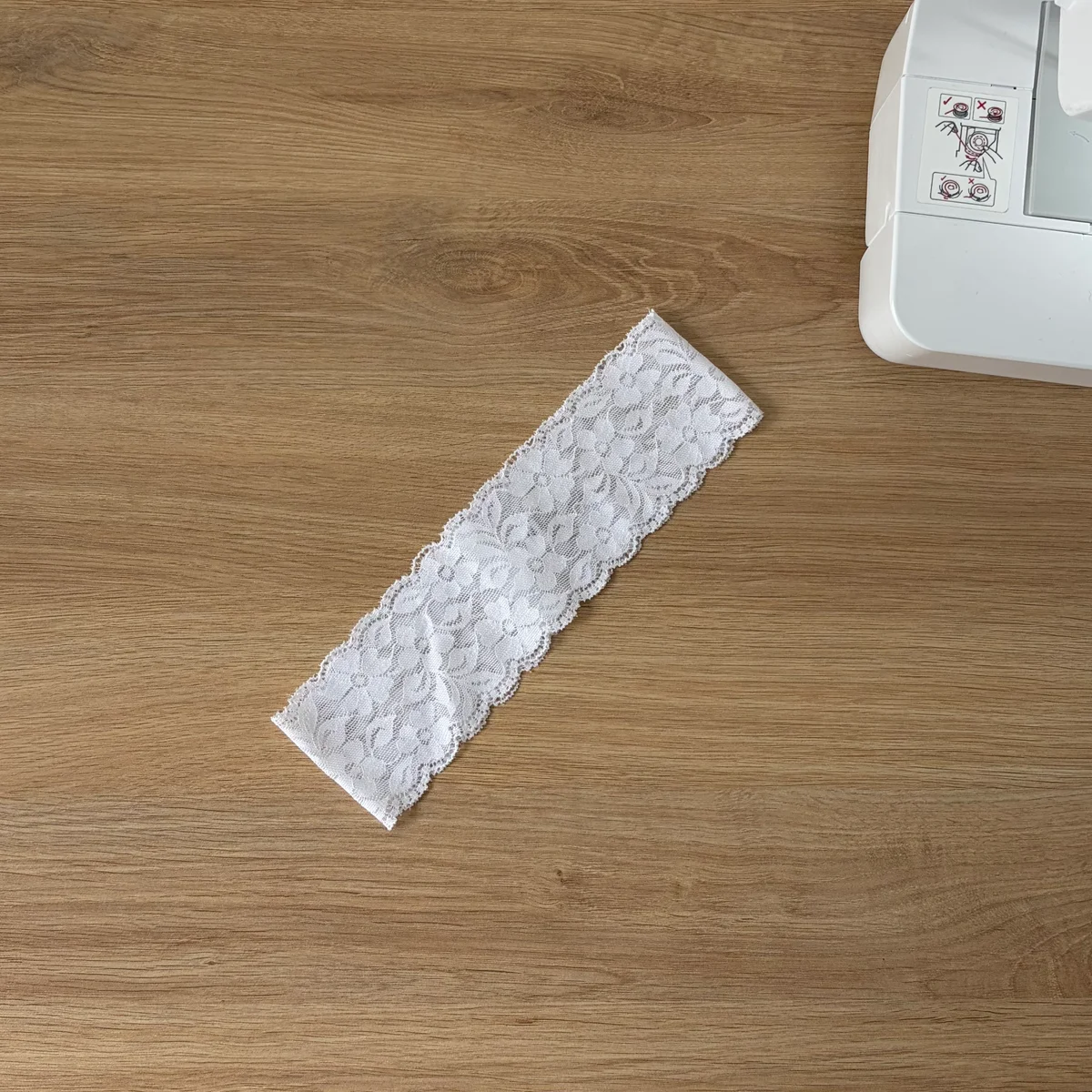 Bandeau bandeaux dentelle blanc, cousu main en France par Le fil de Jade