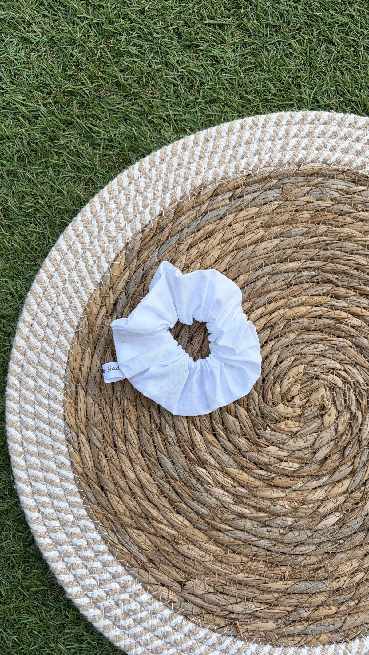 Chouchou autres motifs blanc, cousu main en France par Le fil de Jade