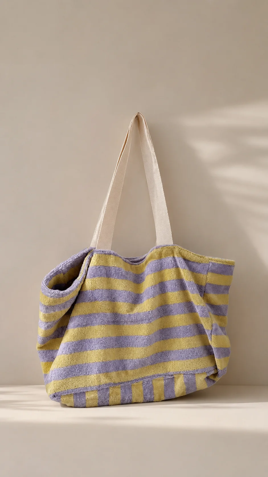Sac de plage éponge jaune / lila, cousu main en France par Le fil de Jade